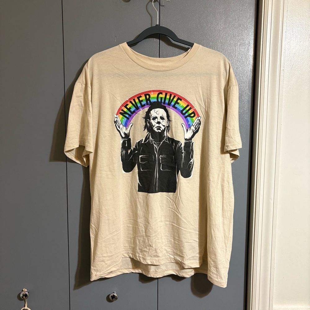 Halloween XL graphic tee NWOT